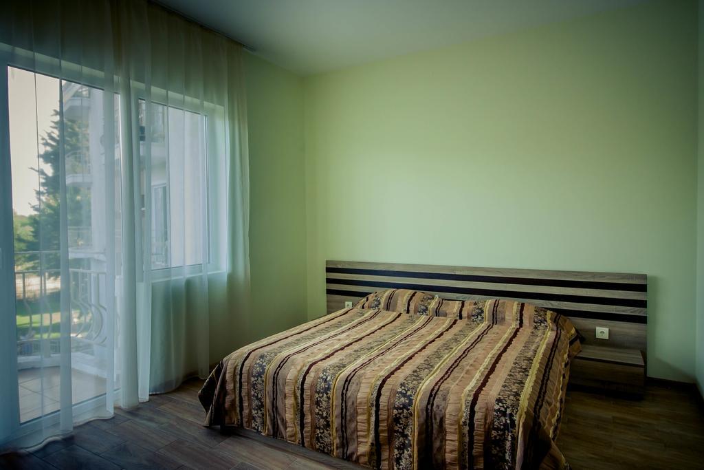 Apartcomplex Ritza 산콘스탄틴앤헬레나 외부 사진