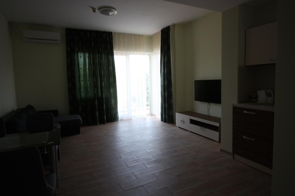 Apartcomplex Ritza 산콘스탄틴앤헬레나 외부 사진
