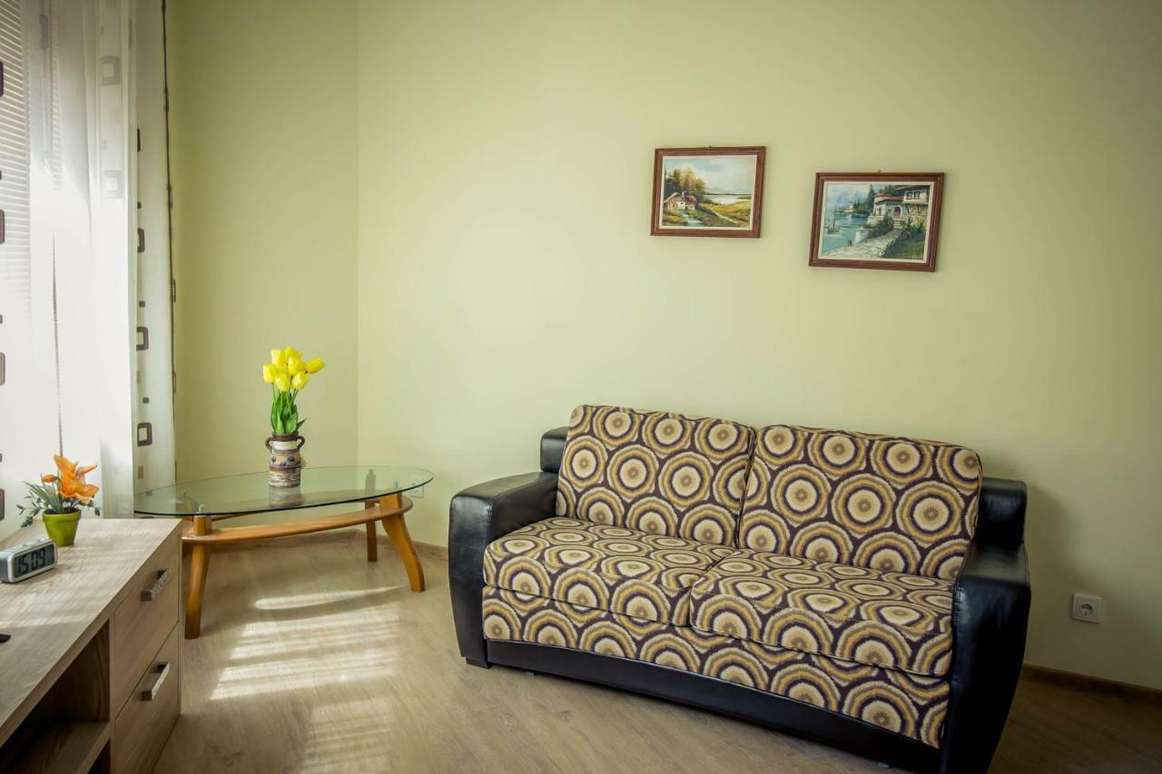 Apartcomplex Ritza 산콘스탄틴앤헬레나 외부 사진